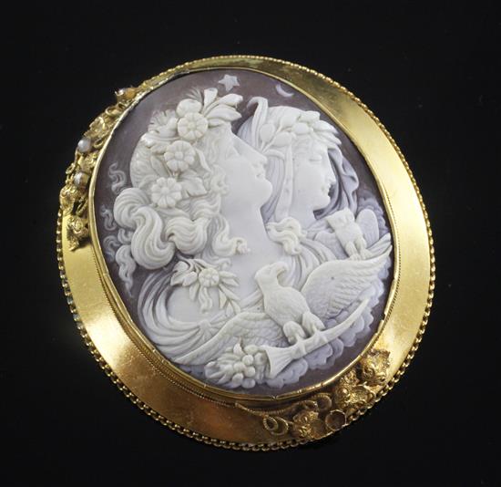 A Victorian gold mounted oval cameo brooch, 59mm